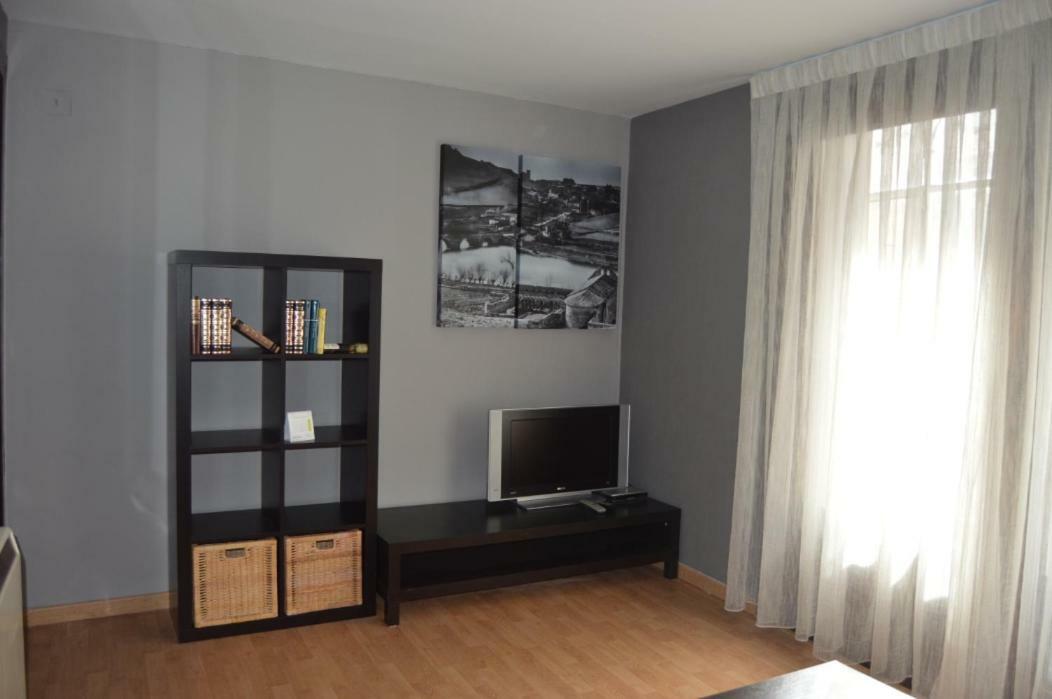 Vut Collado 28 Segundo Apartman Soria Kültér fotó